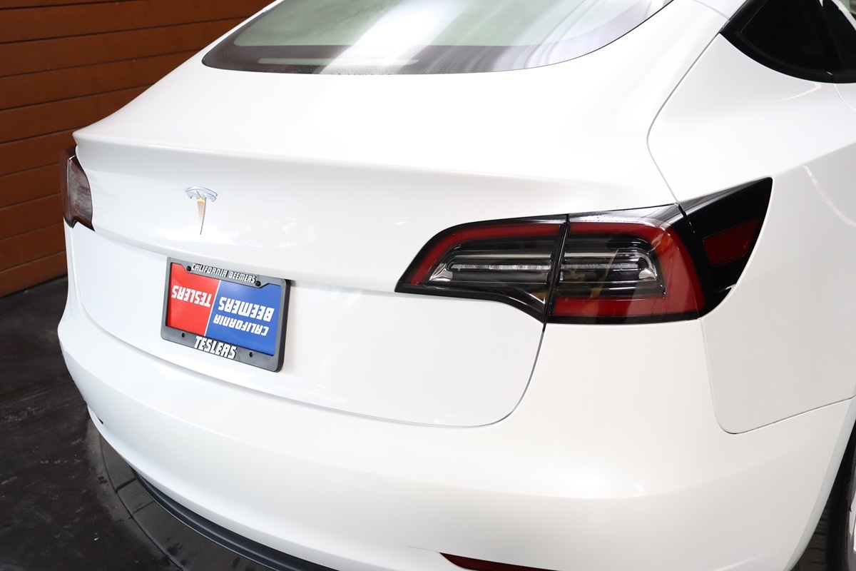 2021 Tesla Model 3 Standard Range Plus photo 30