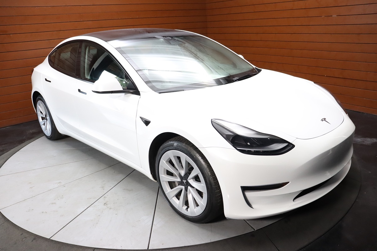 2021 Tesla Model 3 Standard Range Plus photo 36