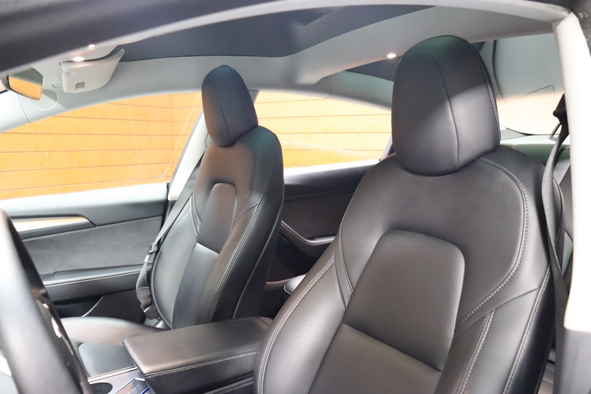 2021 Tesla Model 3 Standard Range Plus photo 43