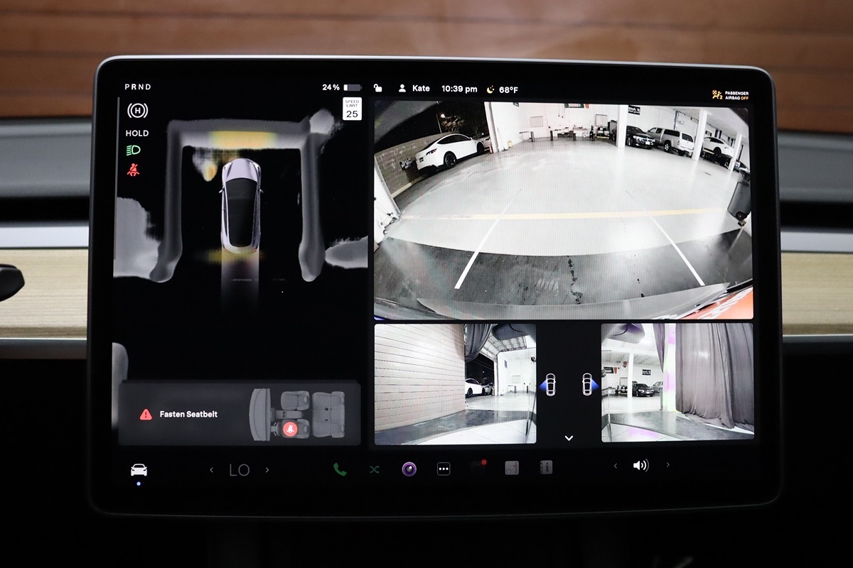 2023 Tesla Model 3 photo 21