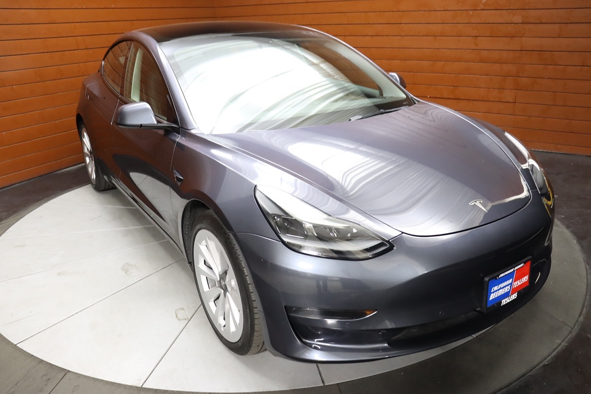 2023 Tesla Model 3 photo 16