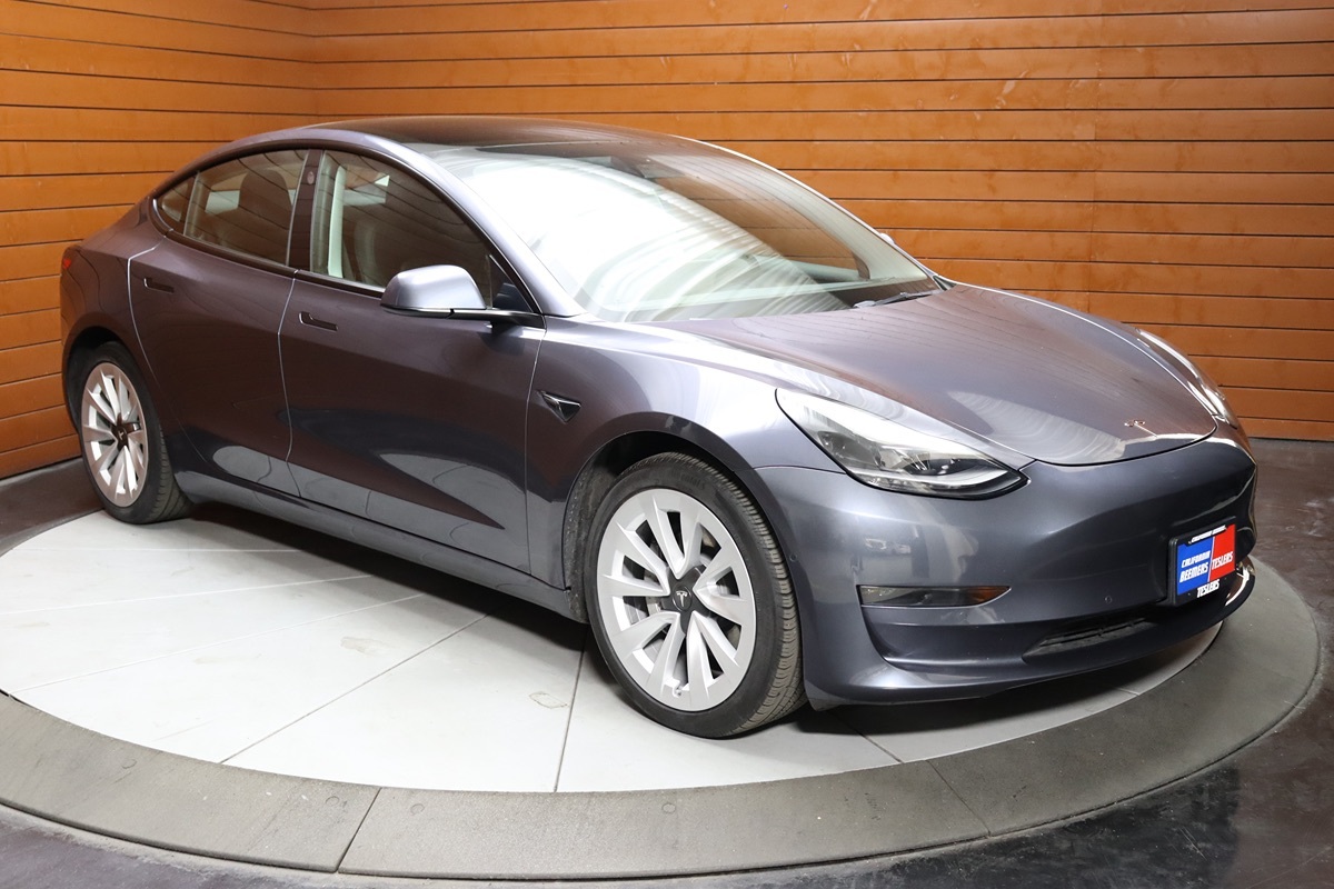 2023 Tesla Model 3 photo 17