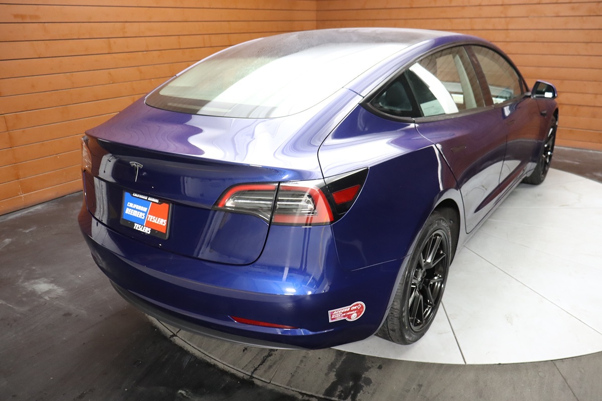 2023 Tesla Model 3 photo 19