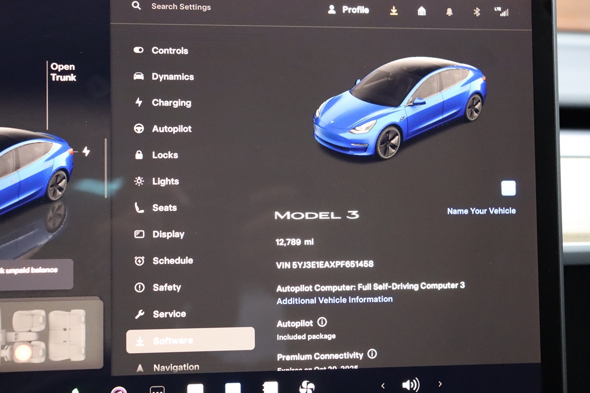 2023 Tesla Model 3 photo 25
