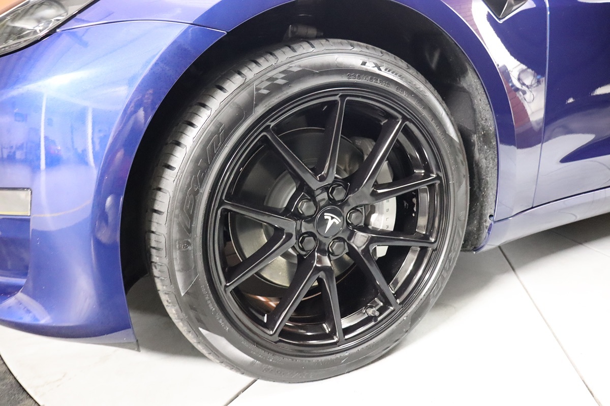 2023 Tesla Model 3 photo 5