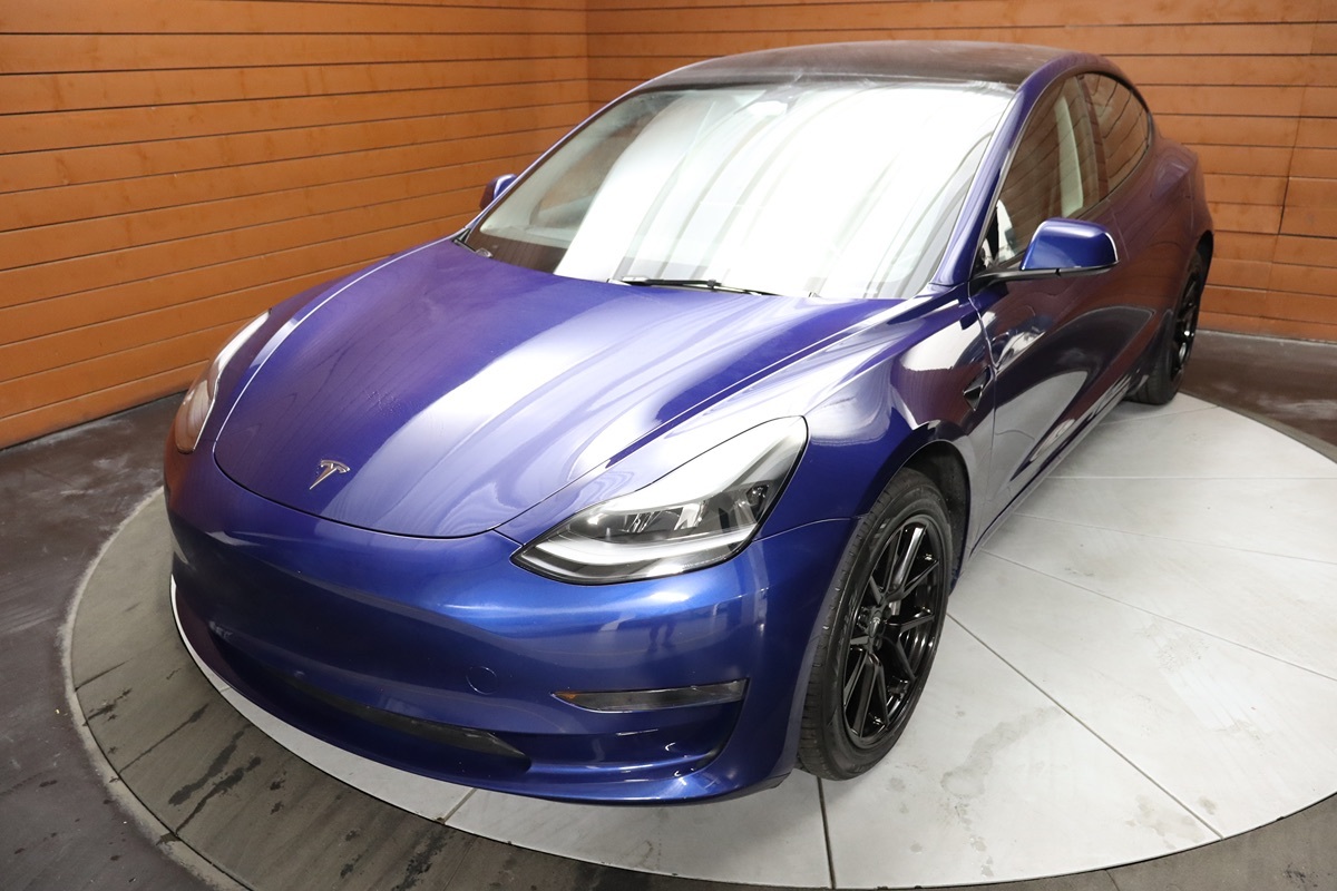 2023 Tesla Model 3 photo 4