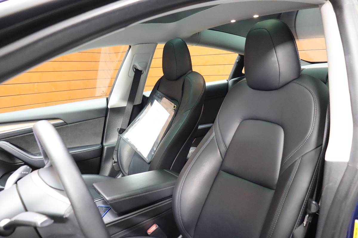 2023 Tesla Model 3 photo 32