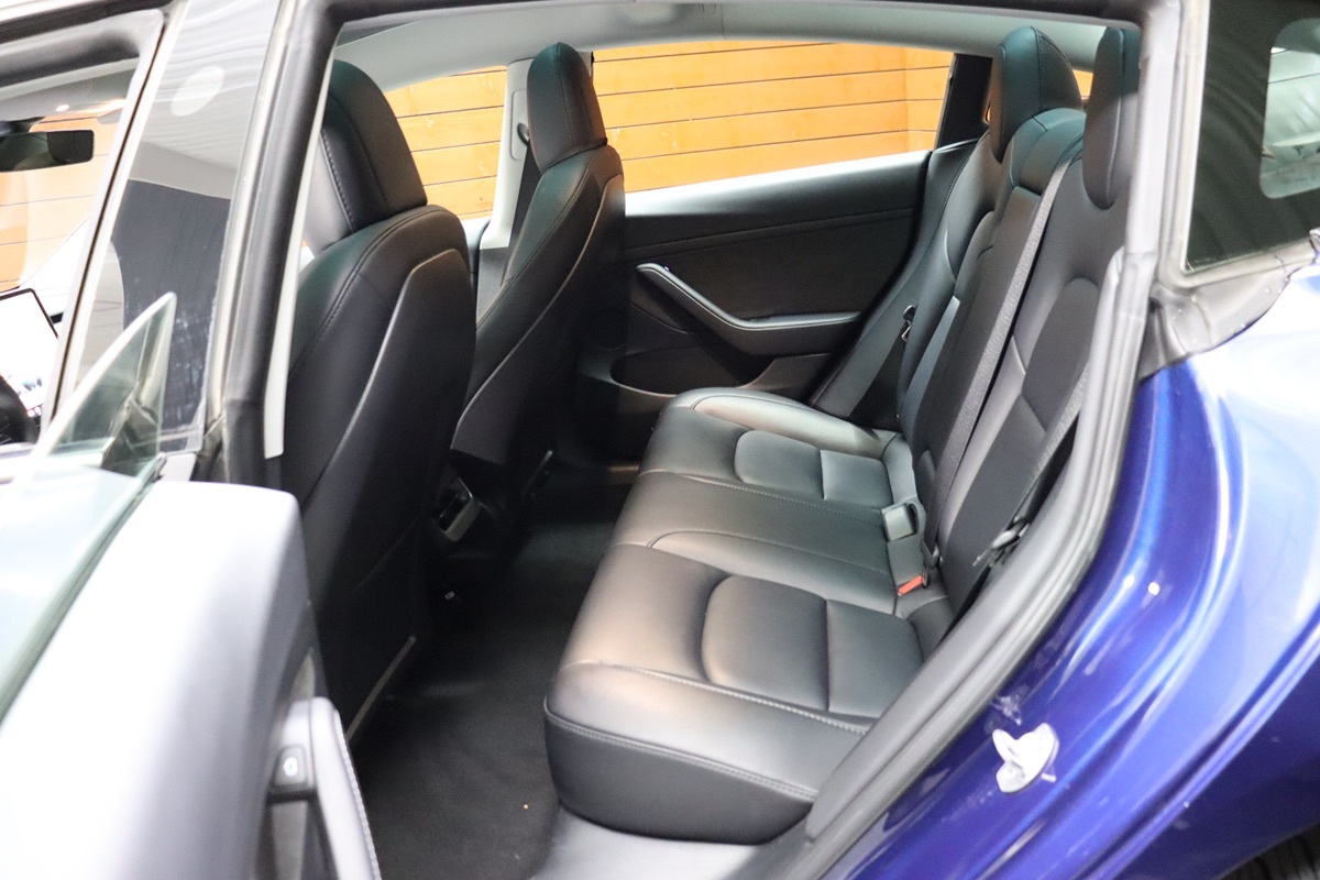 2023 Tesla Model 3 photo 34