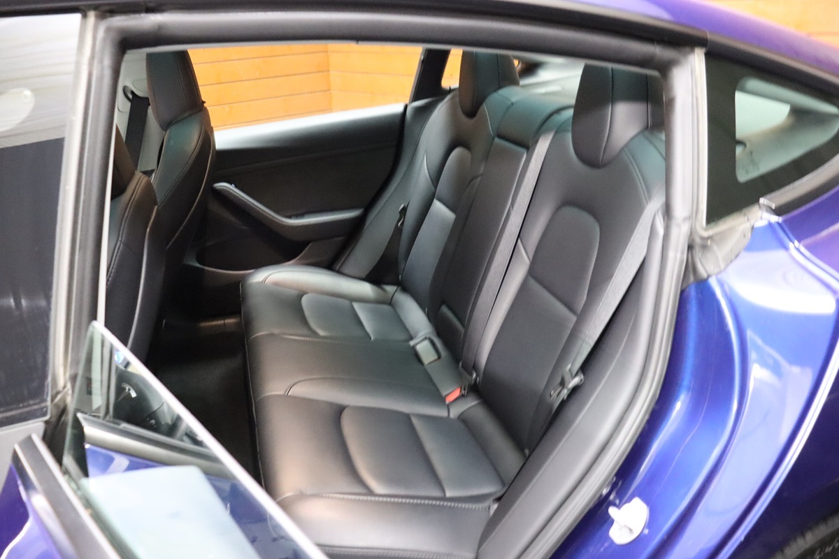 2023 Tesla Model 3 photo 35