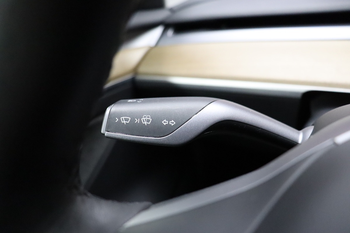 2023 Tesla Model 3 photo 43