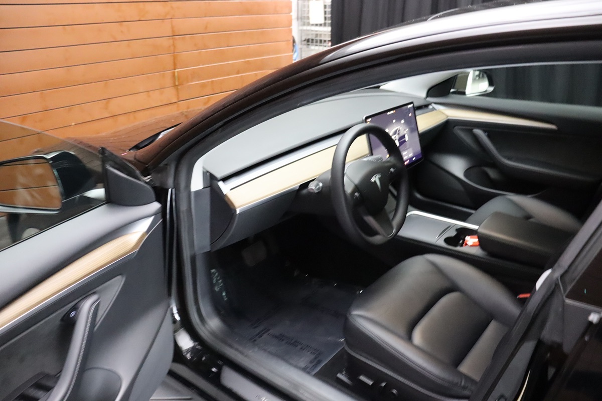 2022 Tesla Model 3 photo 9