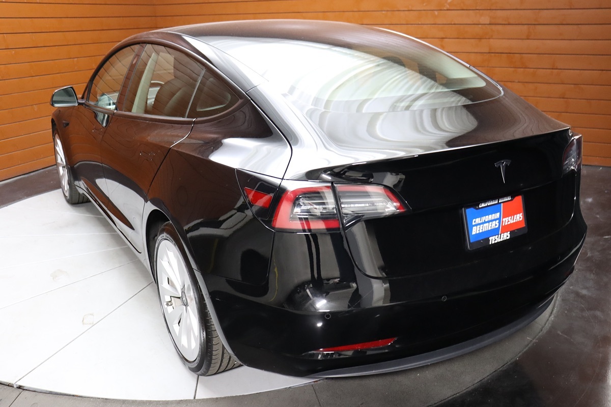 2022 Tesla Model 3 photo 30