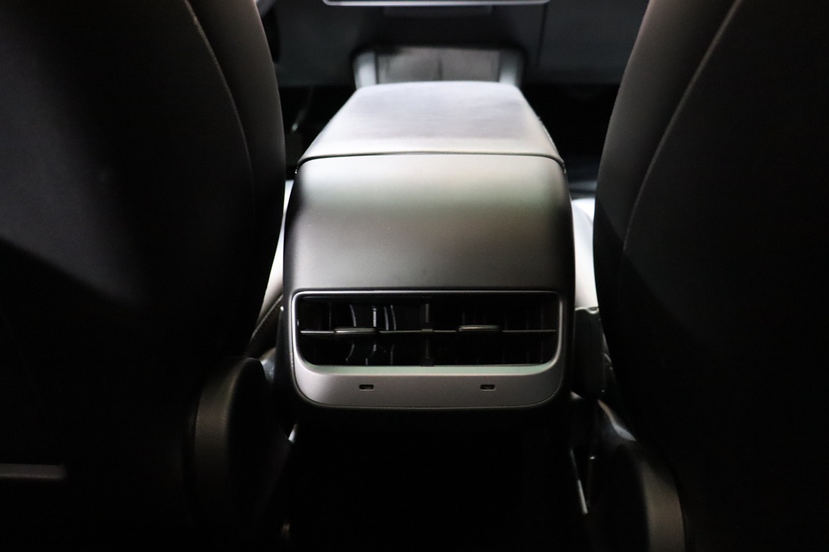 2022 Tesla Model 3 photo 32