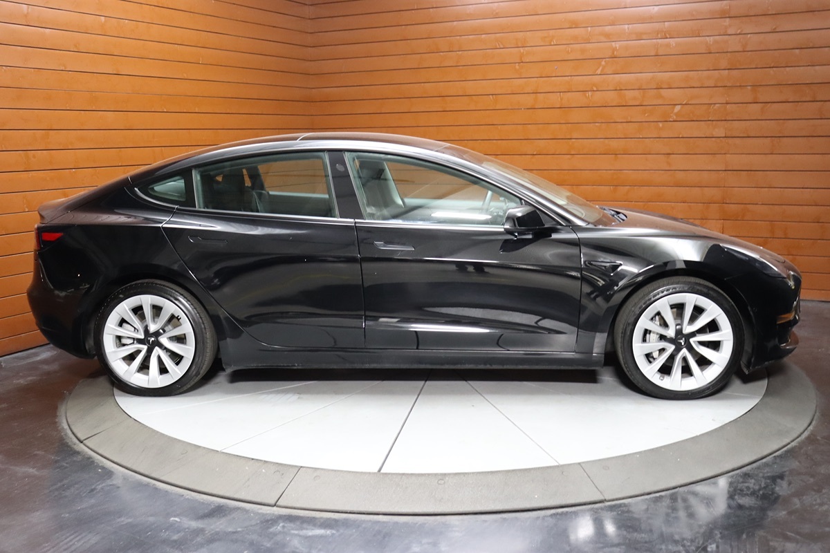 2022 Tesla Model 3 photo 61