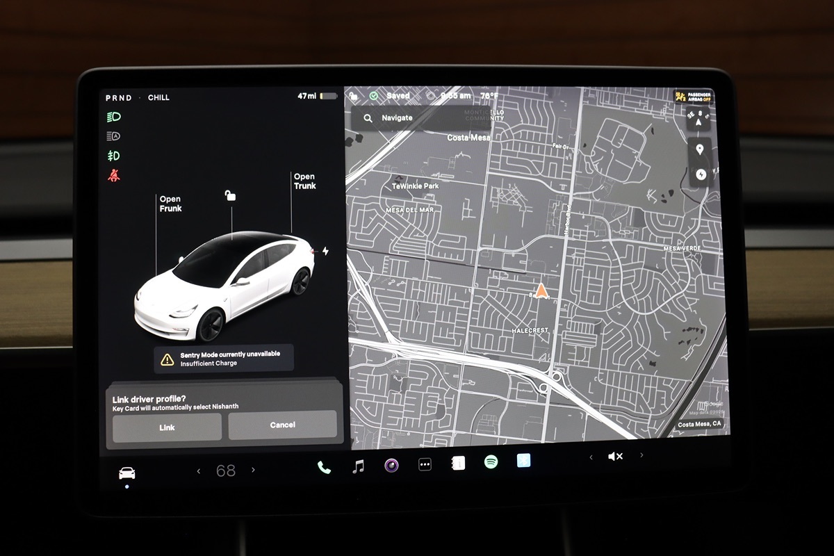 2020 Tesla Model 3 Long Range photo 25