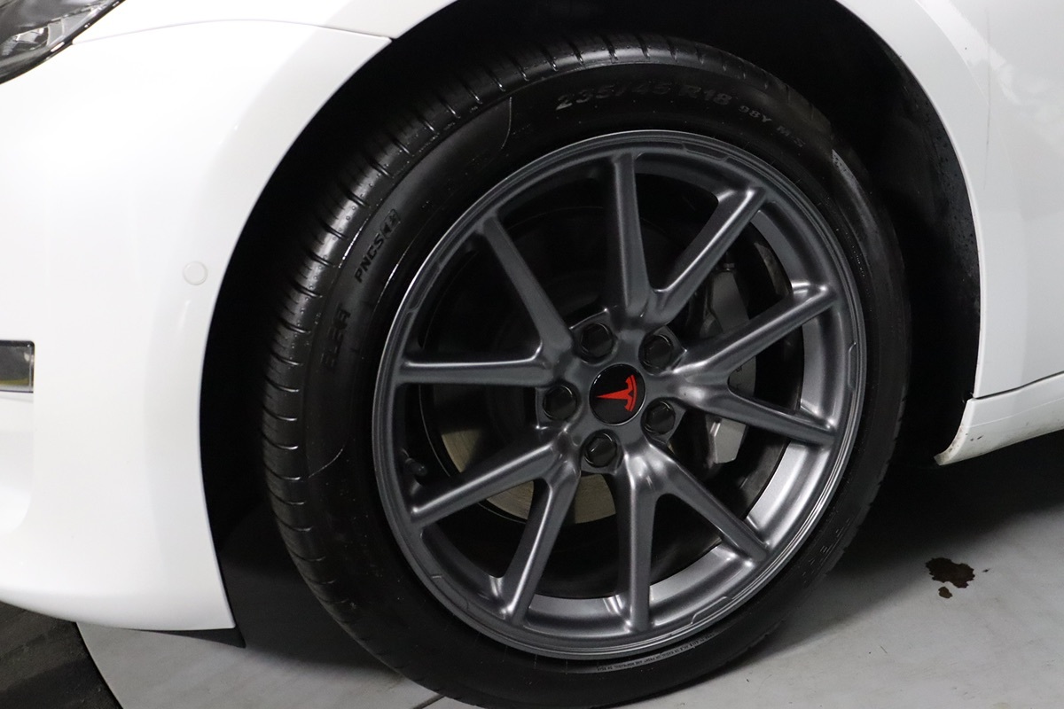 2020 Tesla Model 3 Long Range photo 4