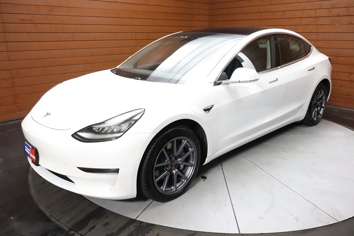 2020 Tesla Model 3 Long Range photo 7