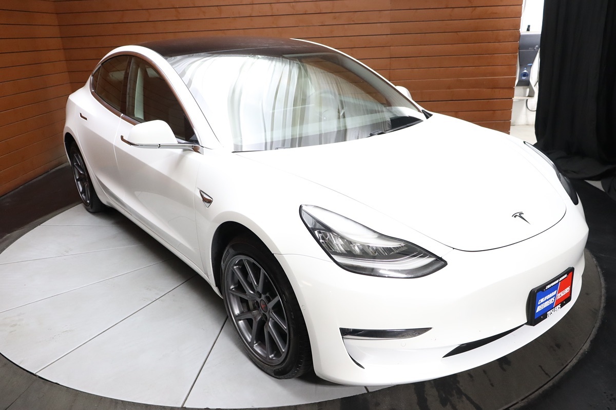 2020 Tesla Model 3 Long Range photo 16