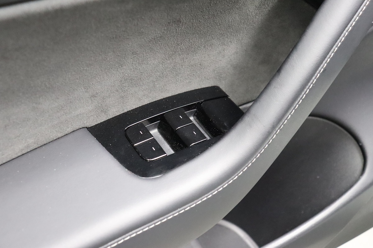 2020 Tesla Model 3 Long Range photo 30