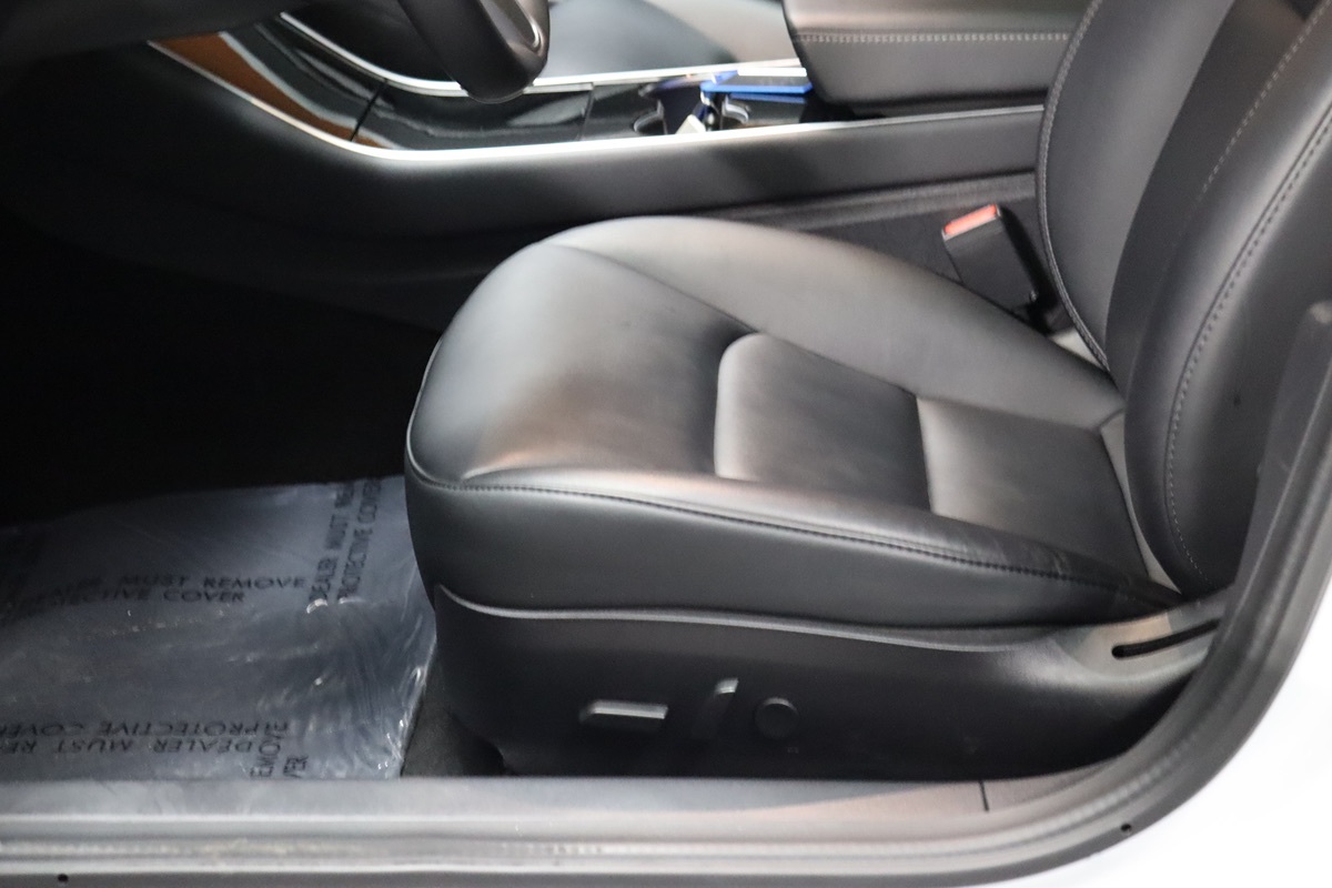 2020 Tesla Model 3 Long Range photo 34