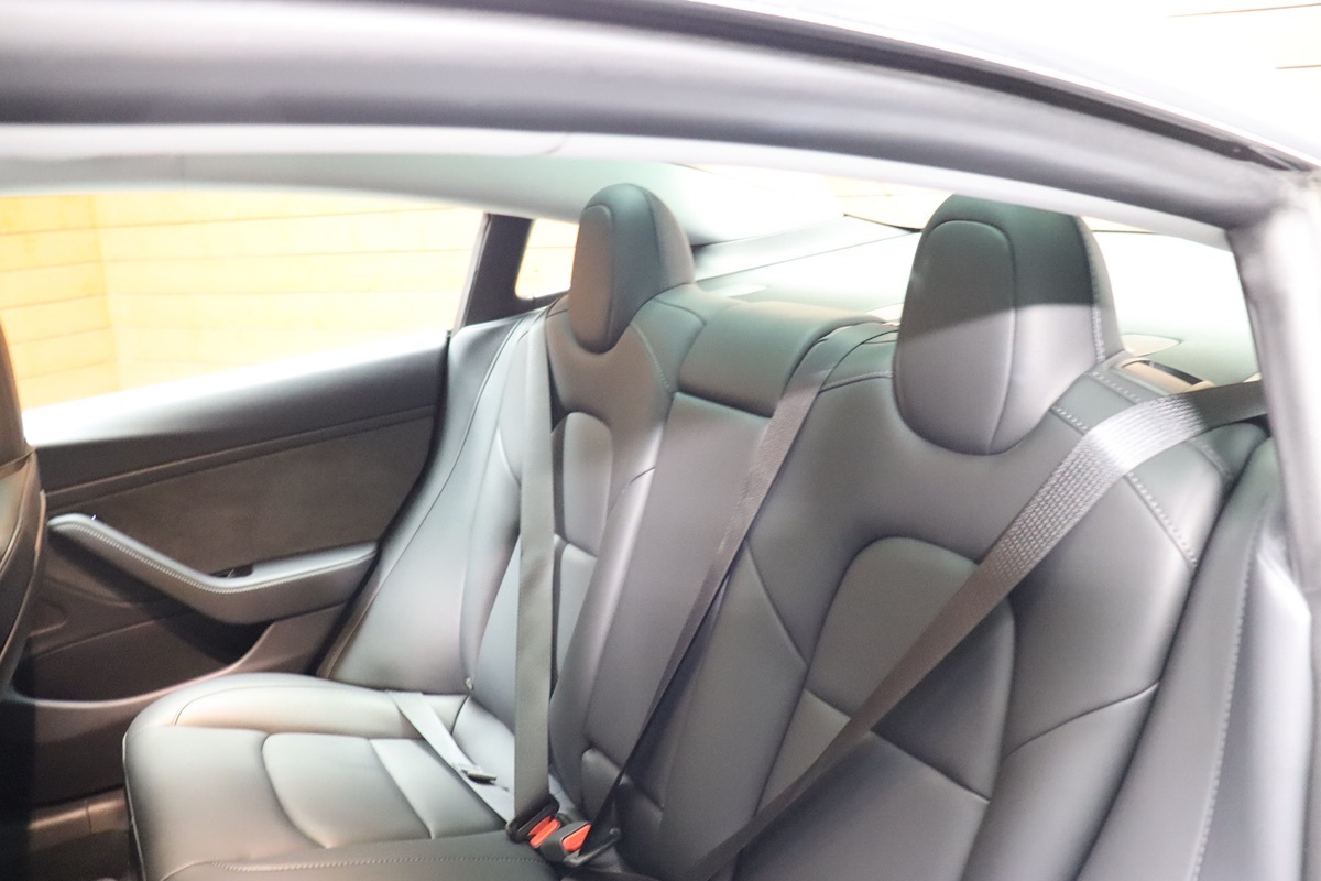 2020 Tesla Model 3 Long Range photo 41