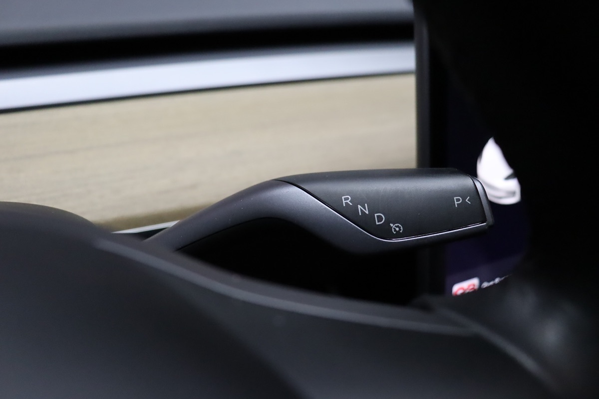 2020 Tesla Model 3 Long Range photo 49