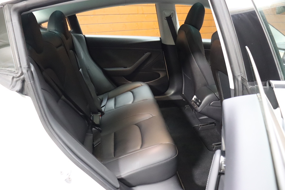 2020 Tesla Model 3 Long Range photo 56
