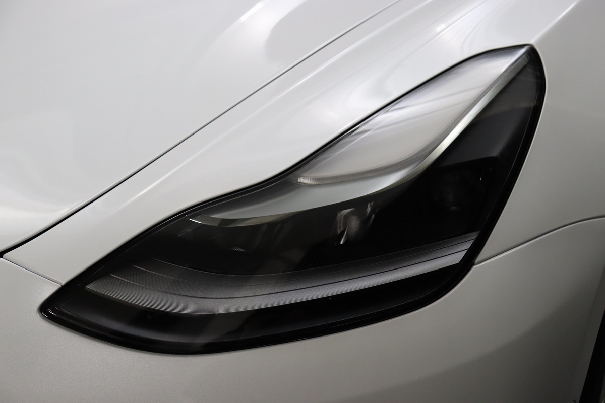 2022 Tesla Model 3 photo 2