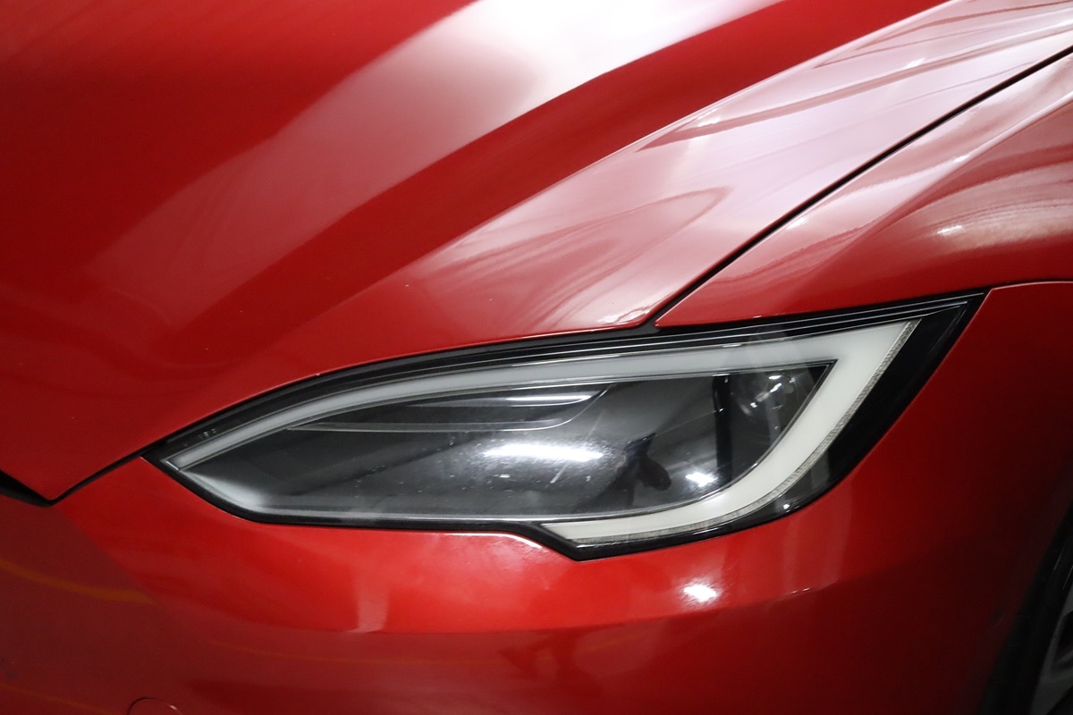 2022 Tesla Model S photo 4