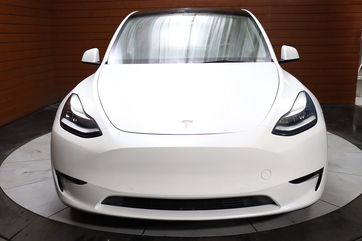 2022 Tesla Model Y photo 2