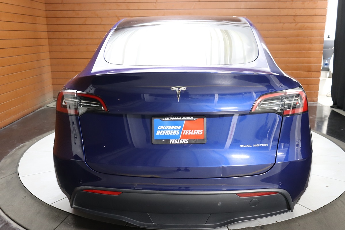 2022 Tesla Model Y Long Range photo 7