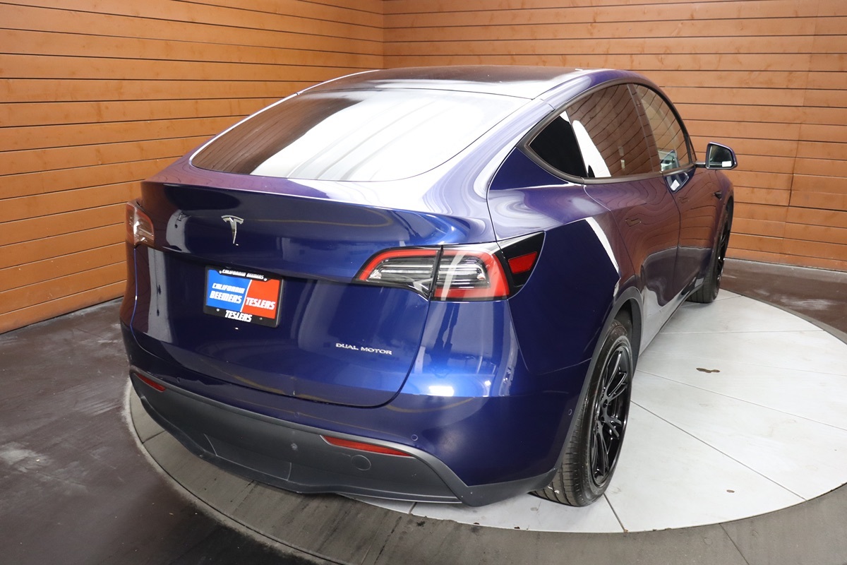 2022 Tesla Model Y Long Range photo 14