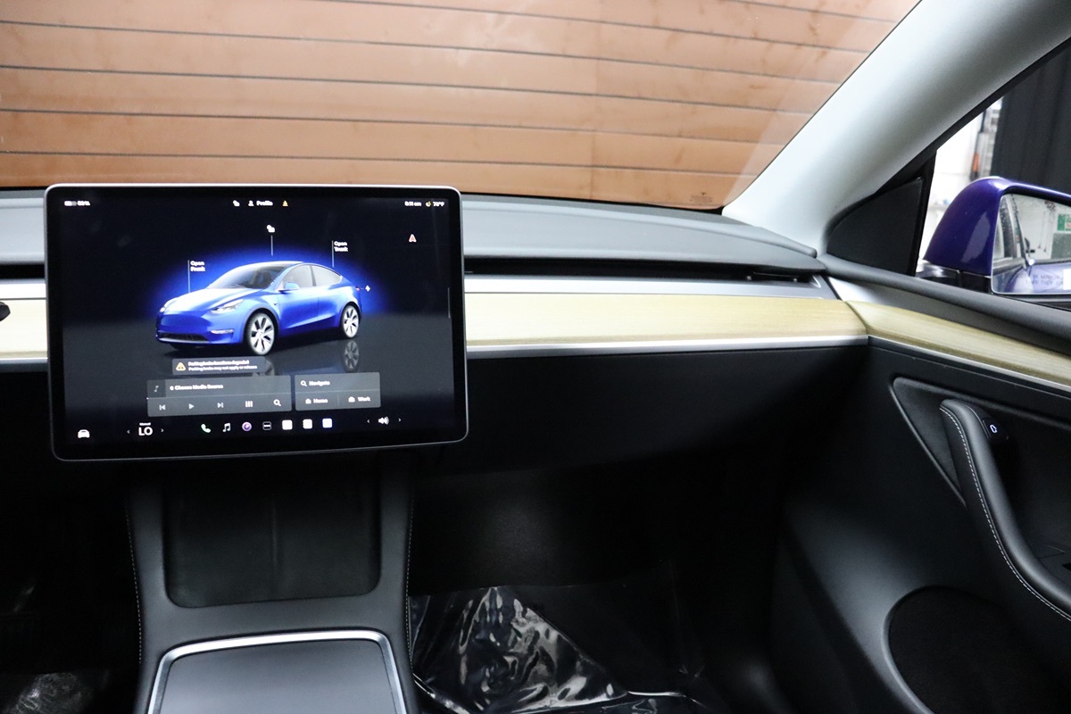 2022 Tesla Model Y Long Range photo 30