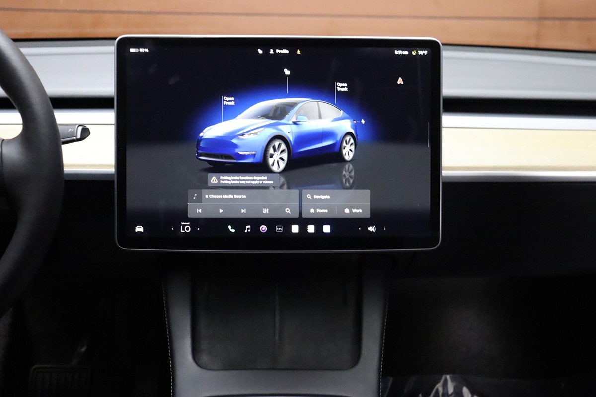 2022 Tesla Model Y Long Range photo 31