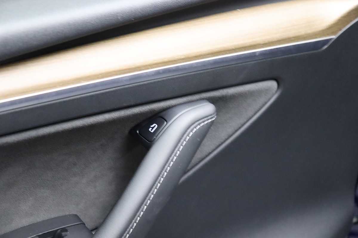 2022 Tesla Model Y Long Range photo 43