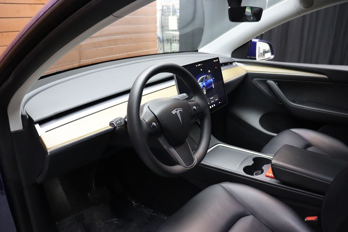 2022 Tesla Model Y Long Range photo 45