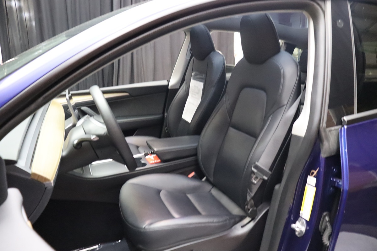 2022 Tesla Model Y Long Range photo 47