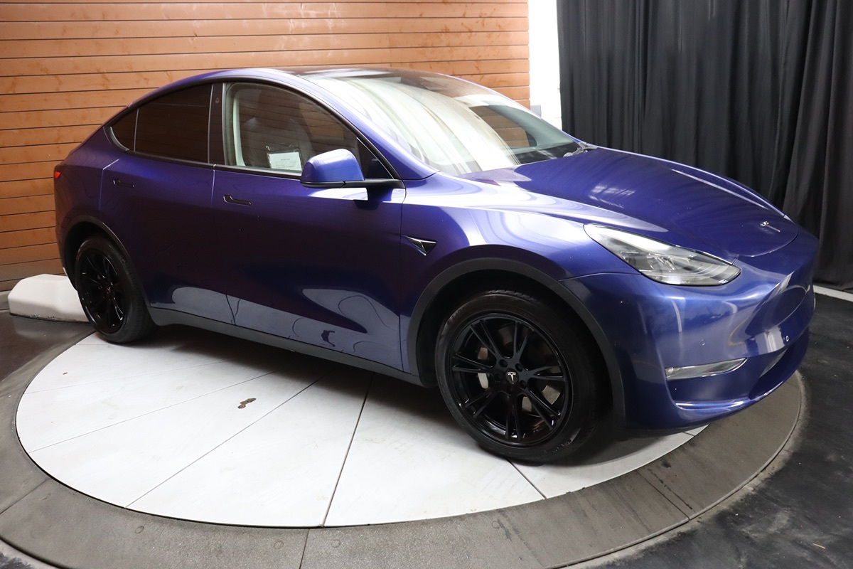 2022 Tesla Model Y Long Range photo 12