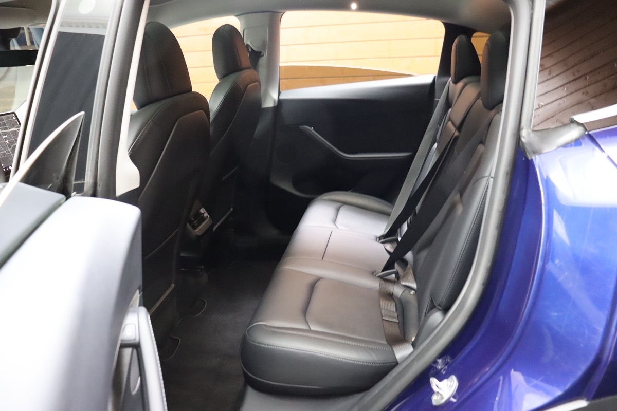 2022 Tesla Model Y Long Range photo 50