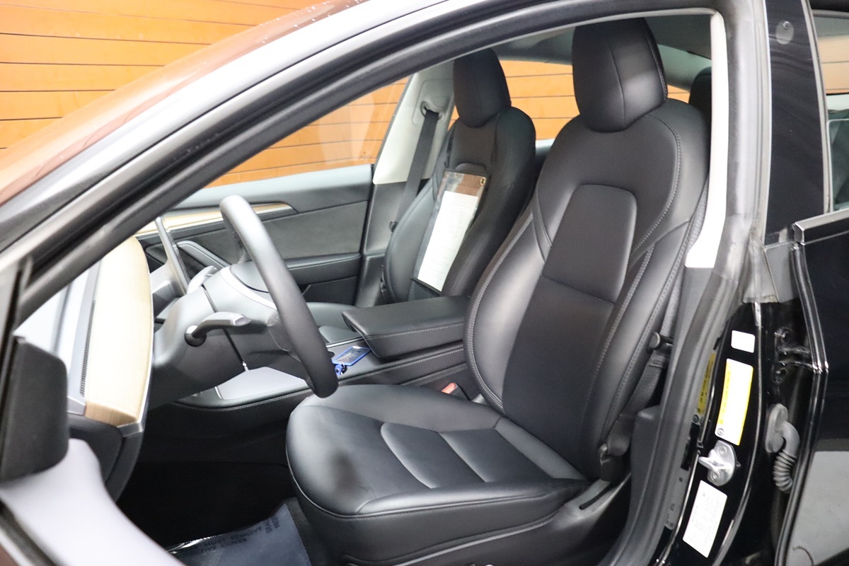2022 Tesla Model 3 photo 29