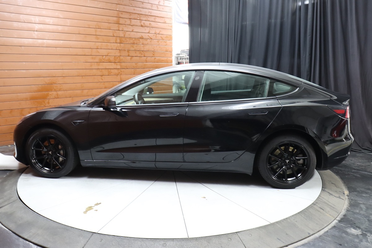 2022 Tesla Model 3 photo 5