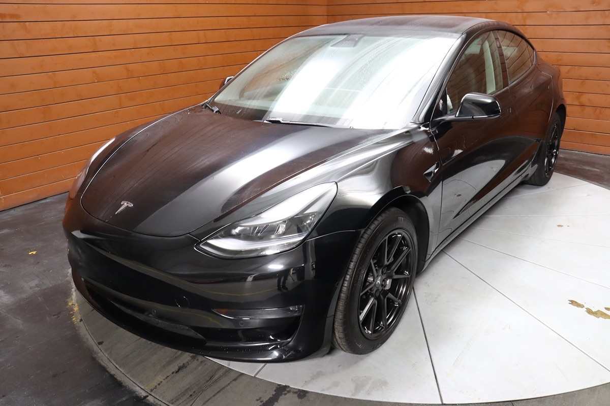 2022 Tesla Model 3 photo 3
