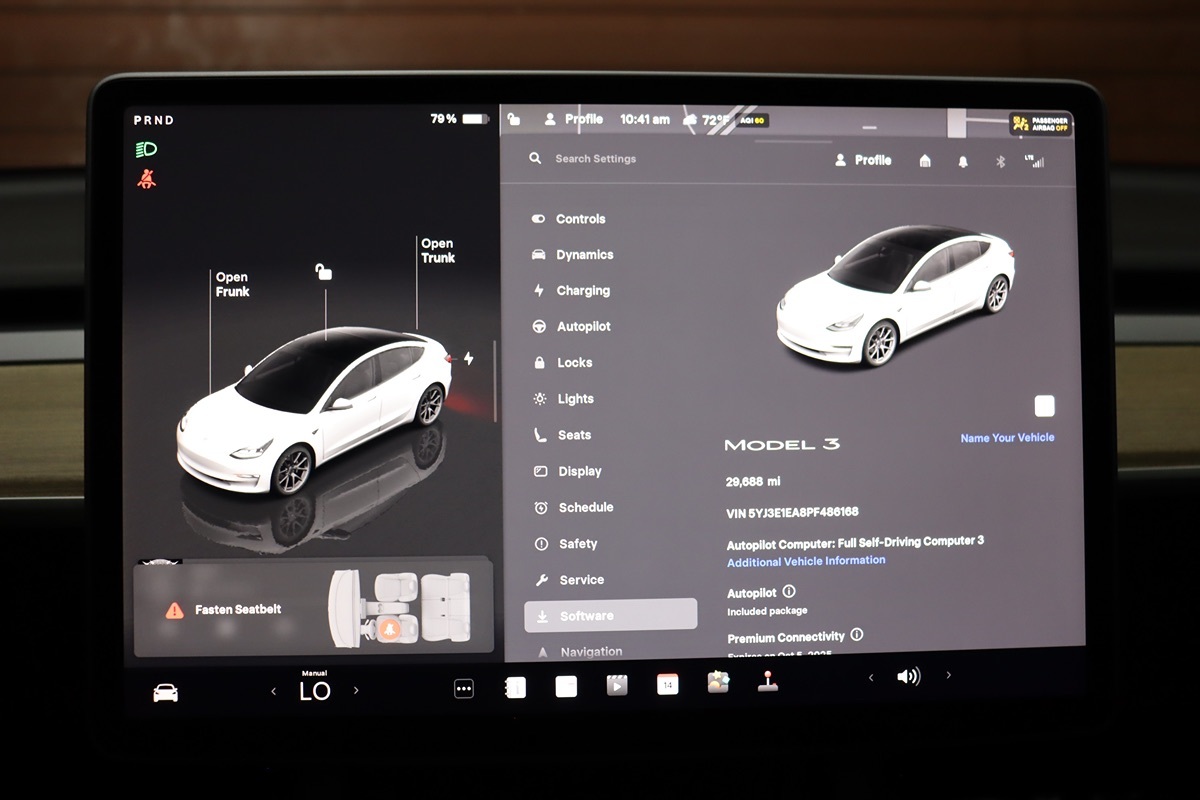 2023 Tesla Model 3 photo 22