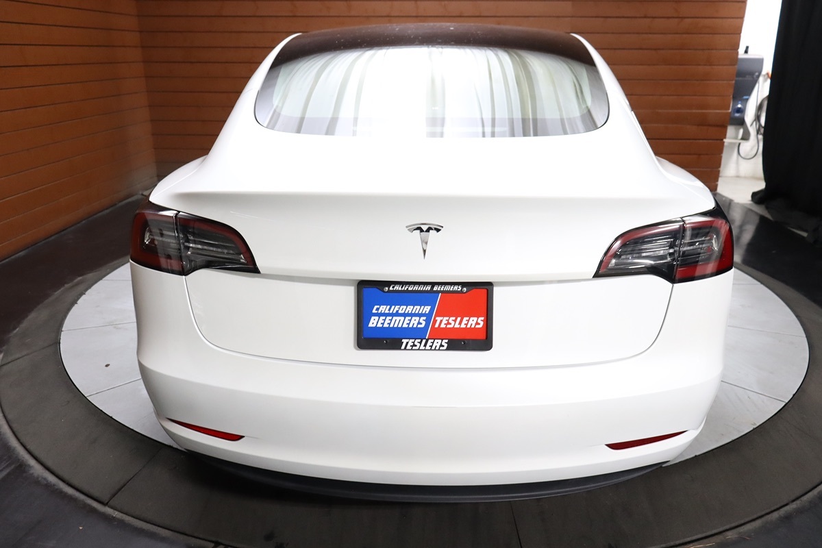 2023 Tesla Model 3 photo 10