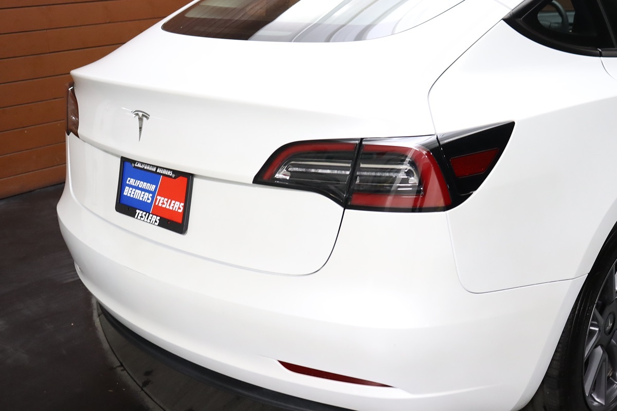 2023 Tesla Model 3 photo 11