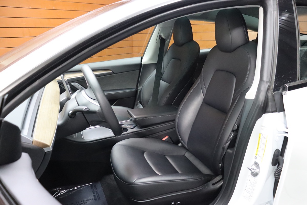 2023 Tesla Model 3 photo 30