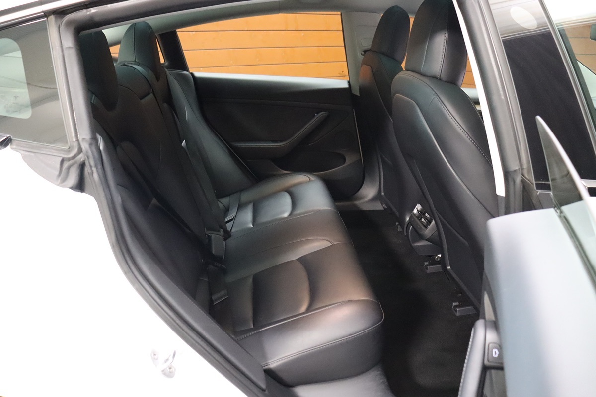 2023 Tesla Model 3 photo 54