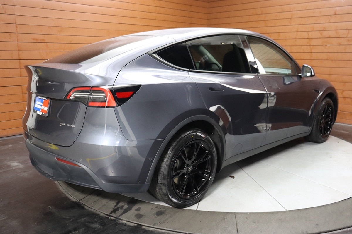 2021 Tesla Model Y Long Range photo 6