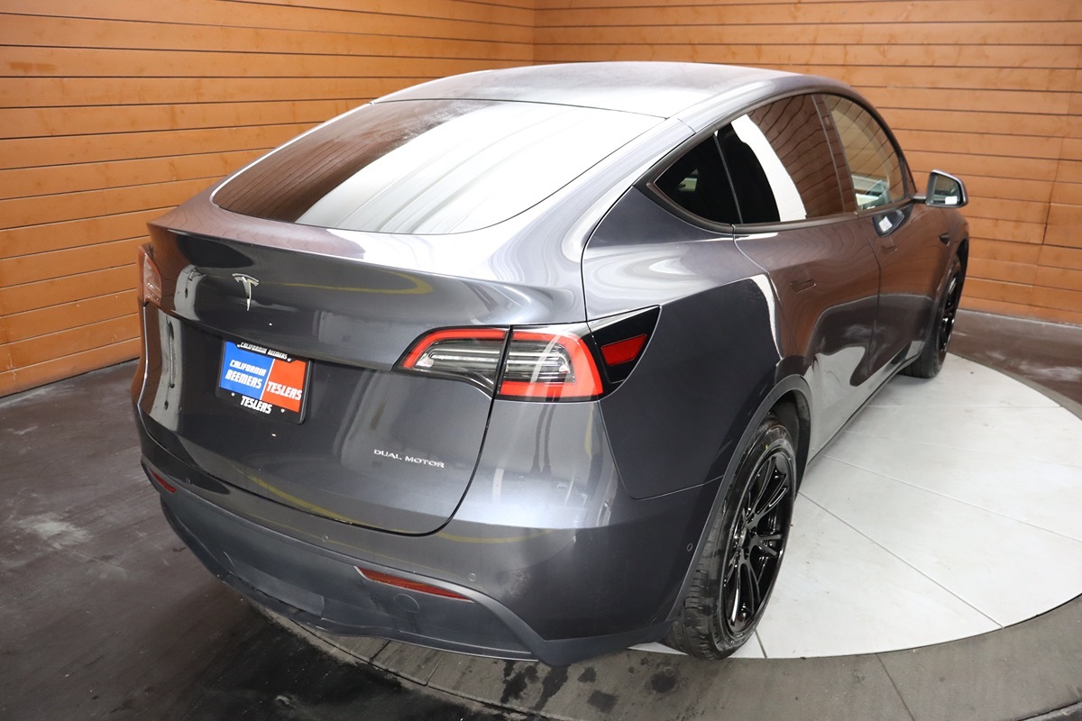 2021 Tesla Model Y Long Range photo 5