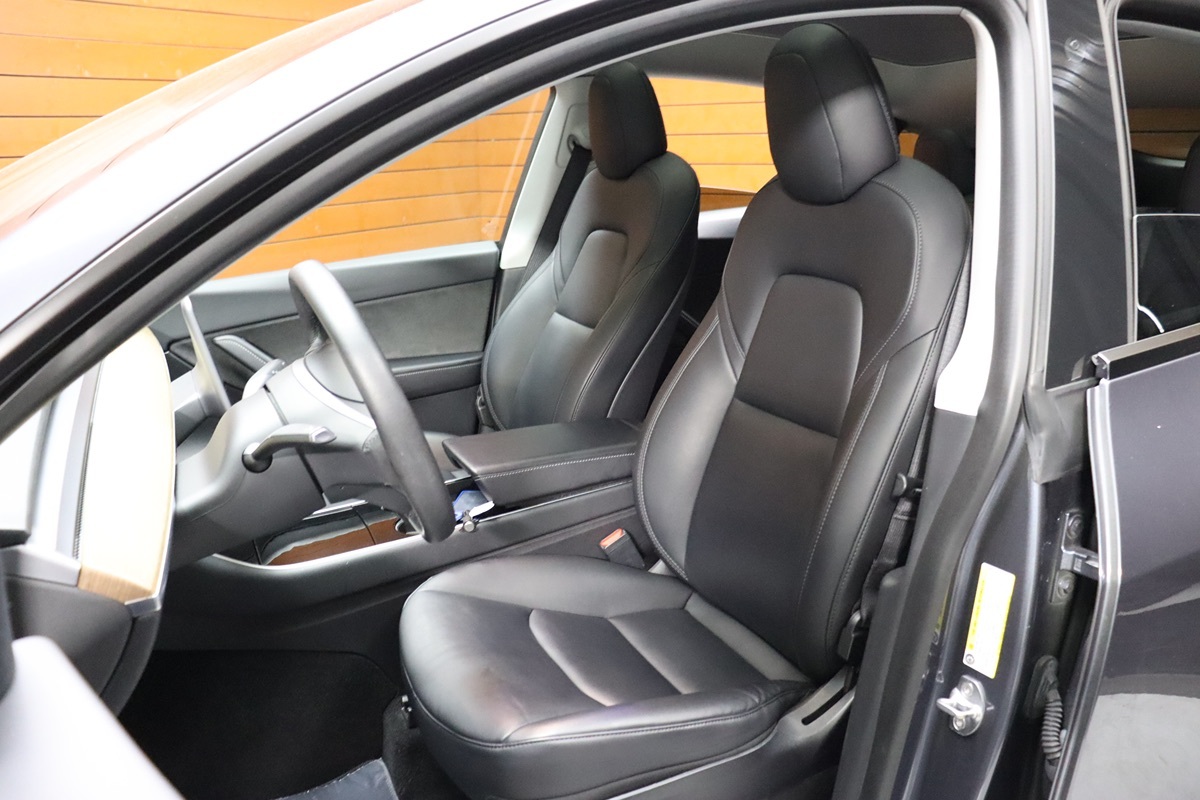 2021 Tesla Model Y Long Range photo 26